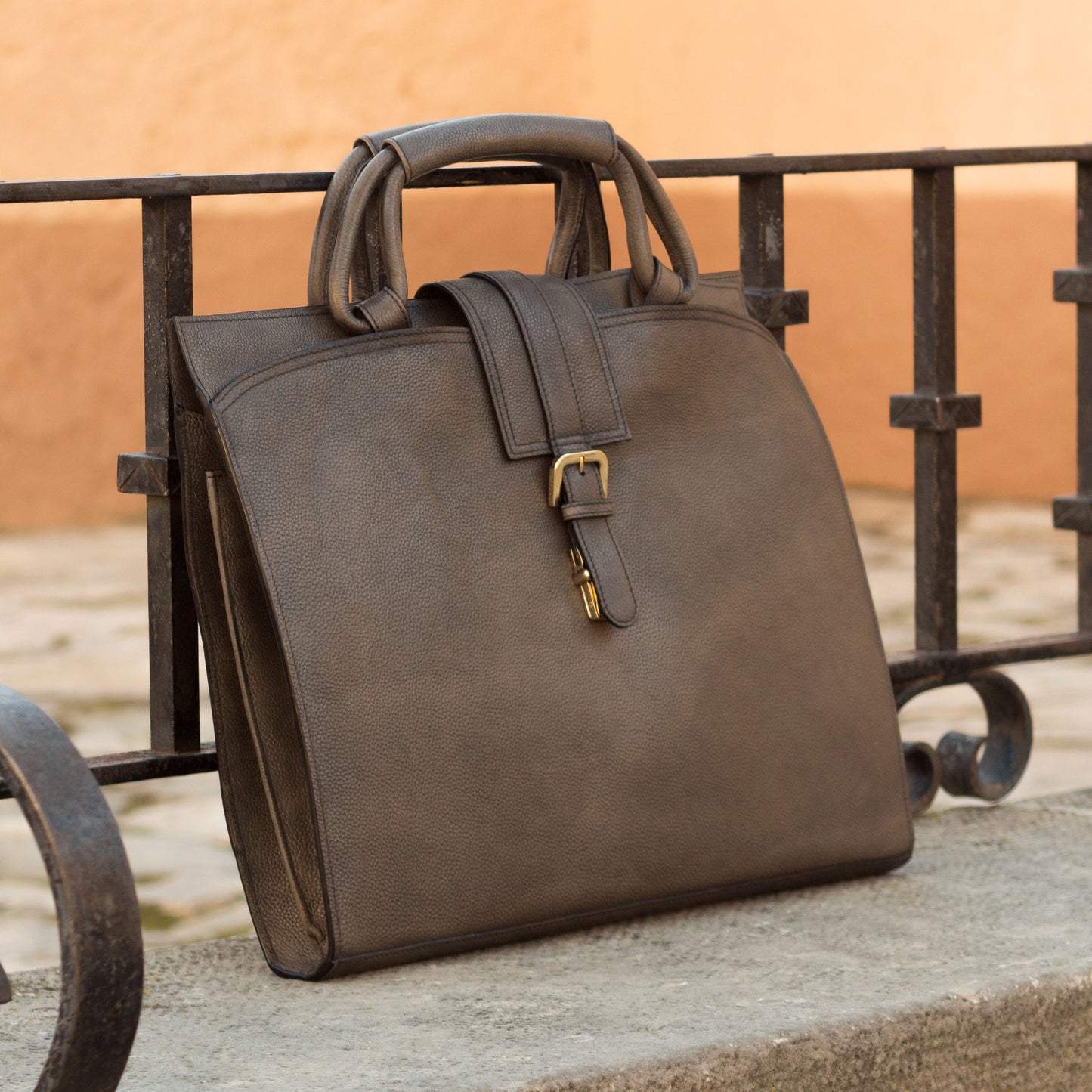 The Briefcase Classic