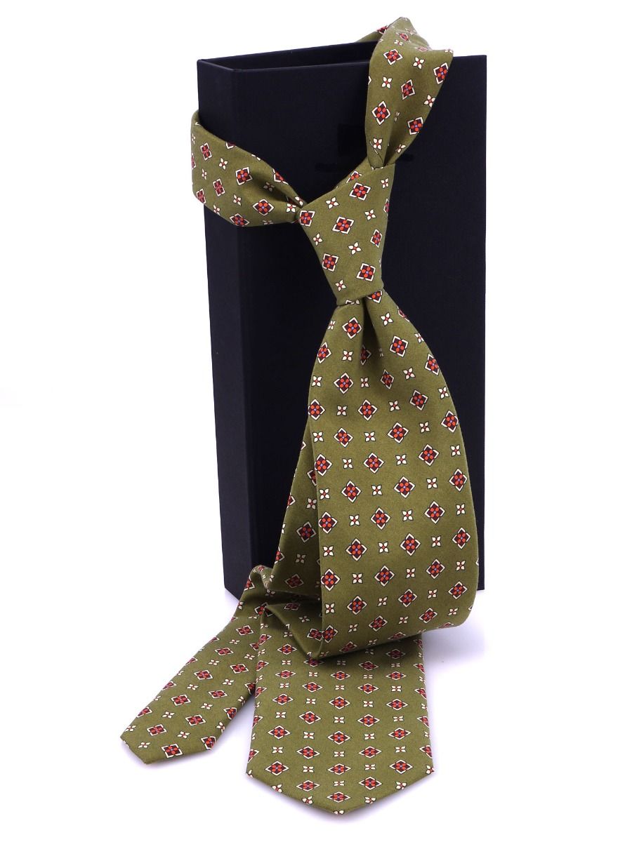 The Ares 3-fold Tie
