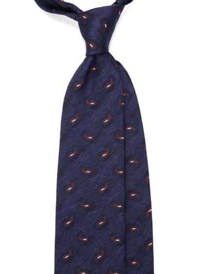 The Comma 3-fold Tie