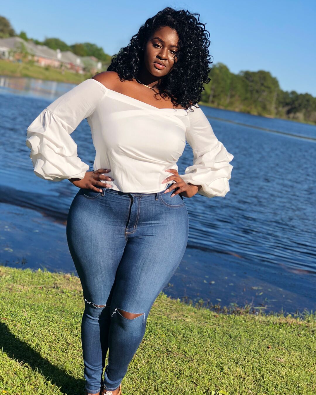 The Lantern Sleeve Short off-Shoulder plus Size